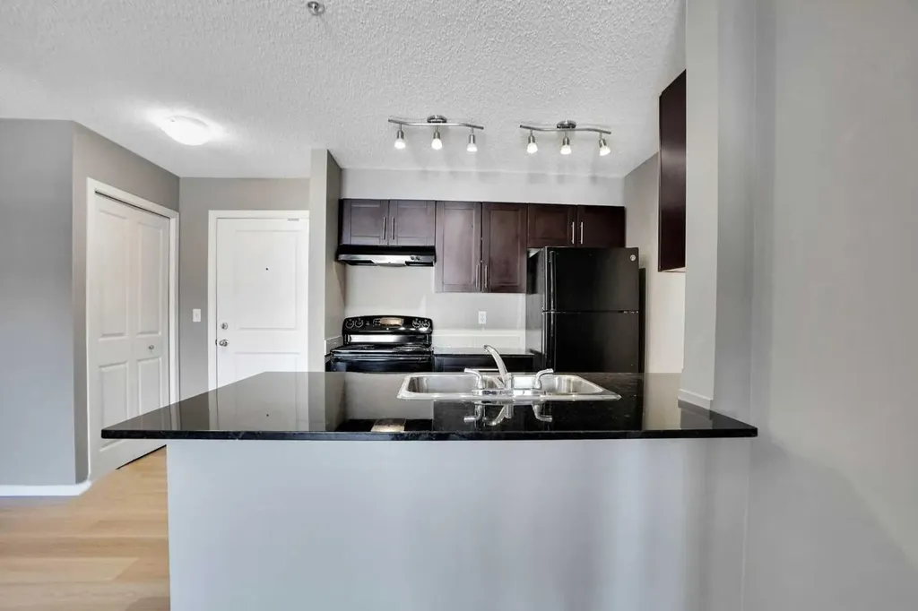 1317 27 Street SE Calgary AB T2A4Y5