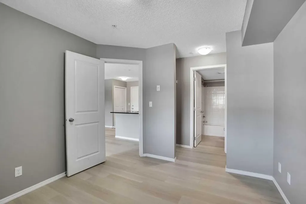 1317 27 Street SE Calgary AB T2A4Y5