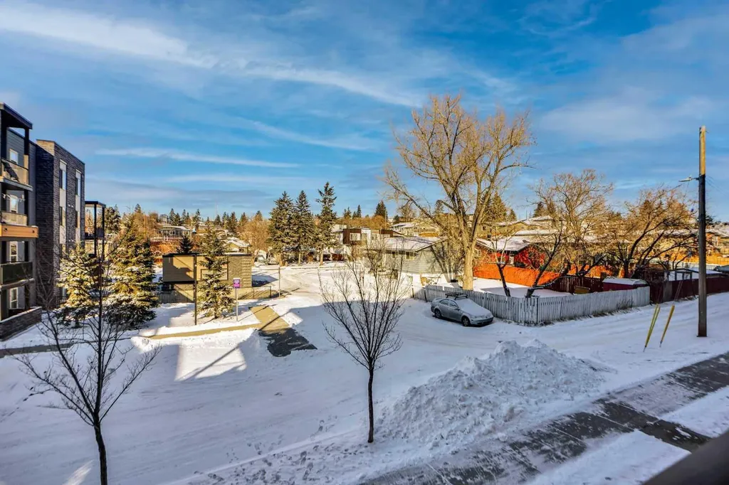 1317 27 Street SE Calgary AB T2A4Y5