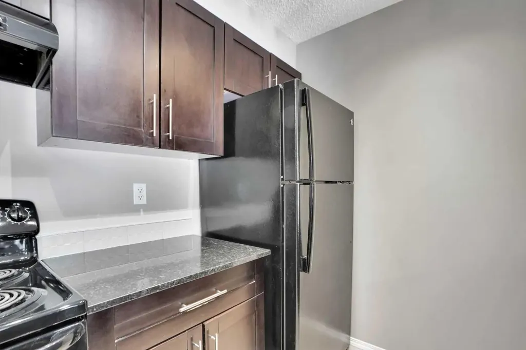 1317 27 Street SE Calgary AB T2A4Y5