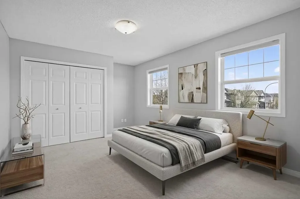 124 Everglen Way SW Calgary AB t2y 5g2