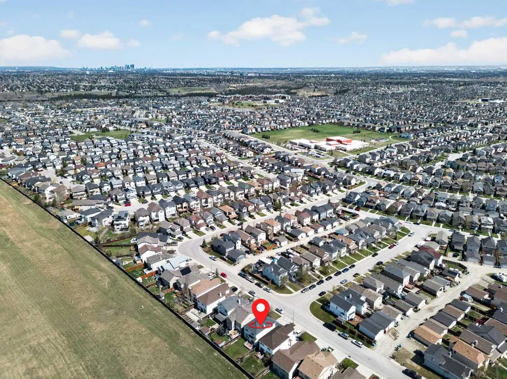 124 Everglen Way SW Calgary AB t2y 5g2
