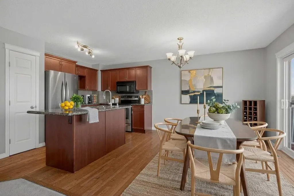 124 Everglen Way SW Calgary AB t2y 5g2