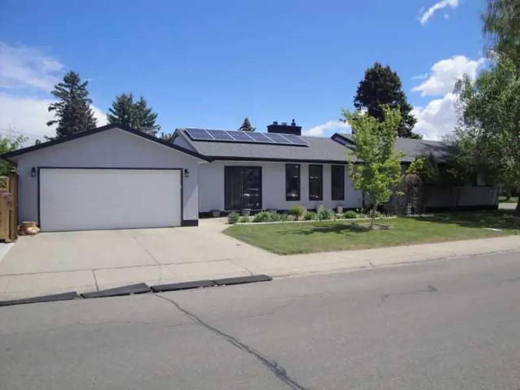 1611 24 Street S Lethbridge AB T1K 2M2
