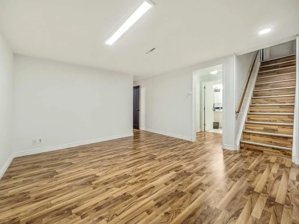 1611 24 Street S Lethbridge AB T1K 2M2