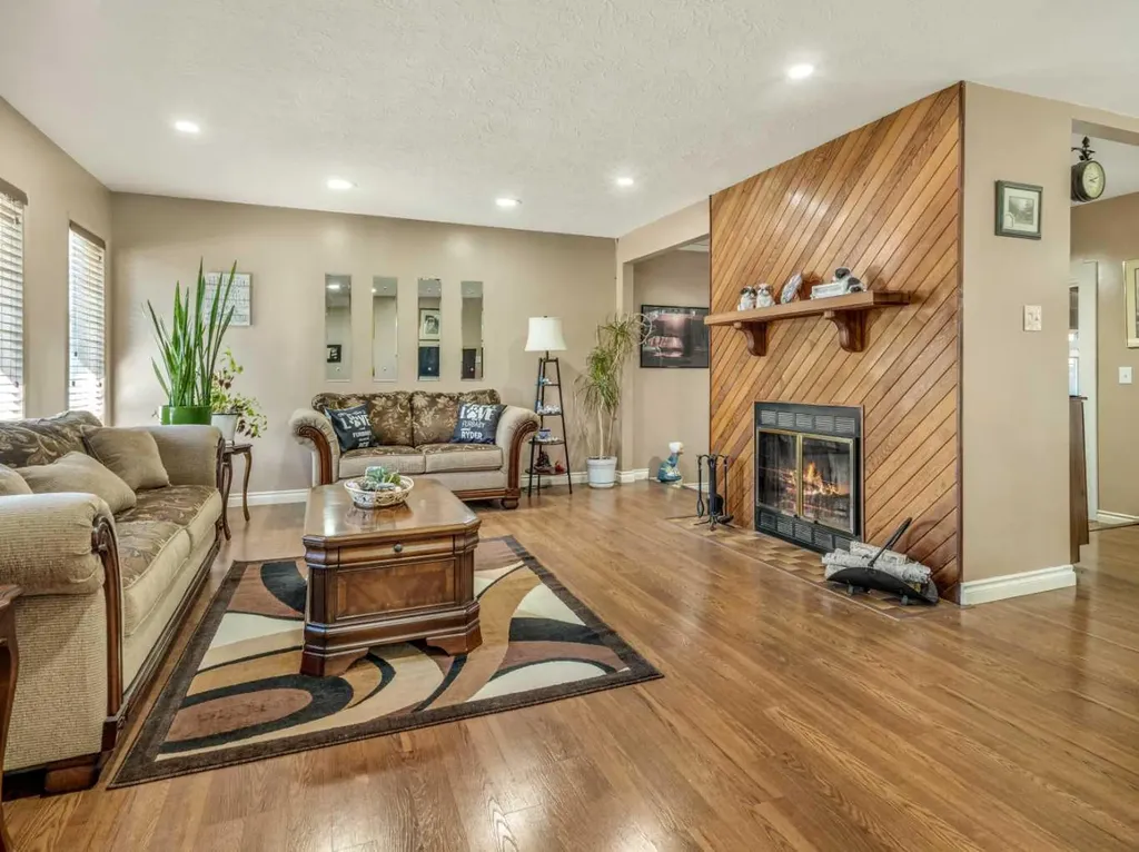 1611 24 Street S Lethbridge AB T1K 2M2