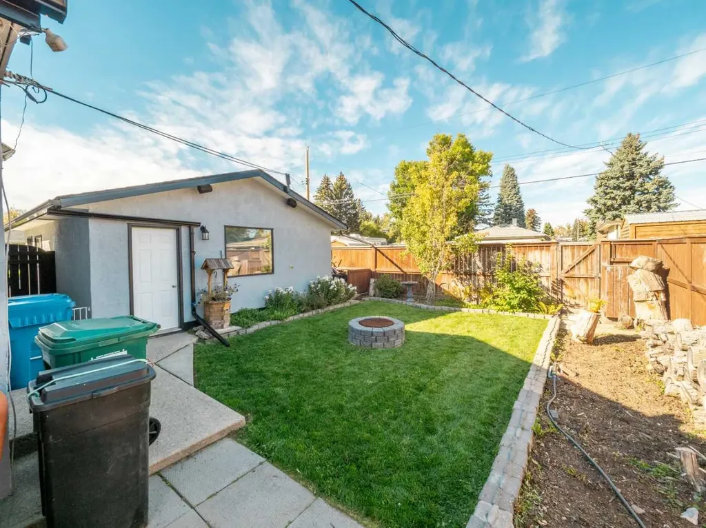 1611 24 Street S Lethbridge AB T1K 2M2