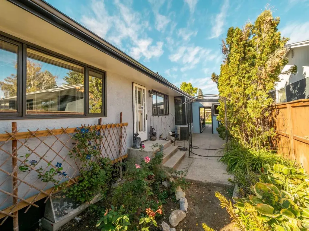 1611 24 Street S Lethbridge AB T1K 2M2