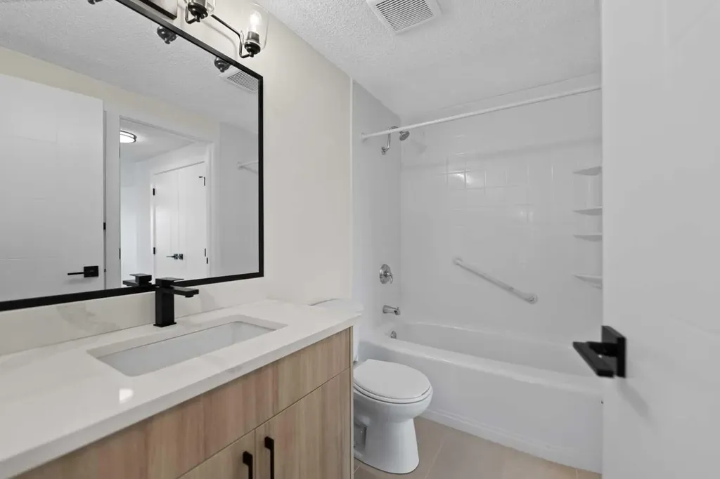 99 Midpark Gardens SE Calgary AB T2X 1L5