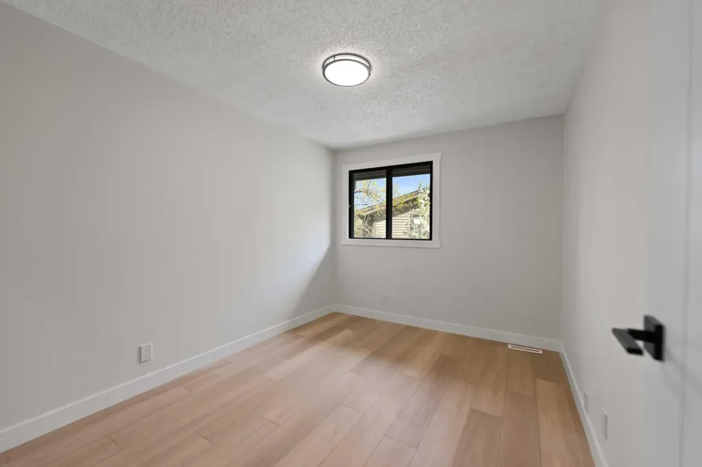 99 Midpark Gardens SE Calgary AB T2X 1L5