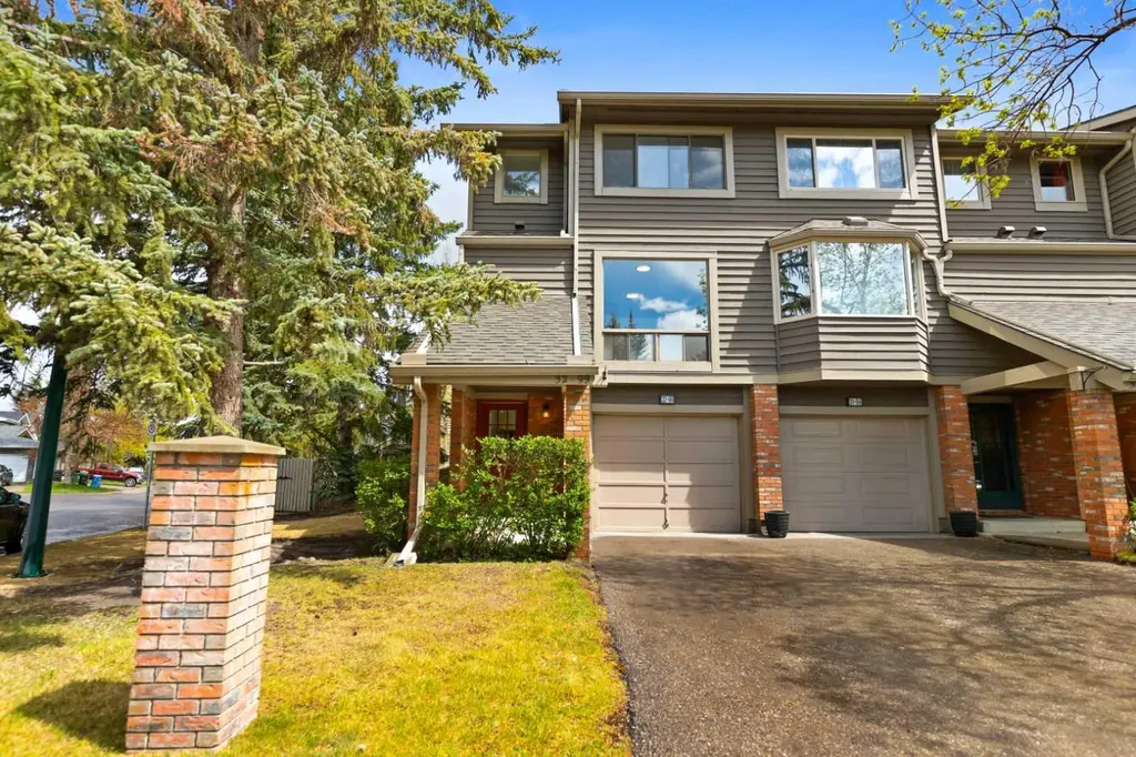 99 Midpark Gardens SE Calgary AB T2X 1L5