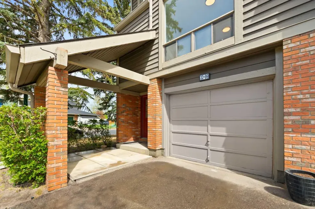 99 Midpark Gardens SE Calgary AB T2X 1L5