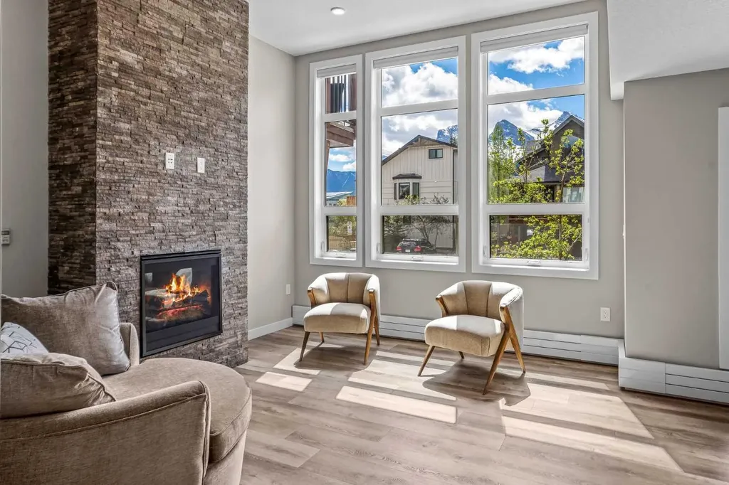 810 7th Street Canmore AB T1W0N4