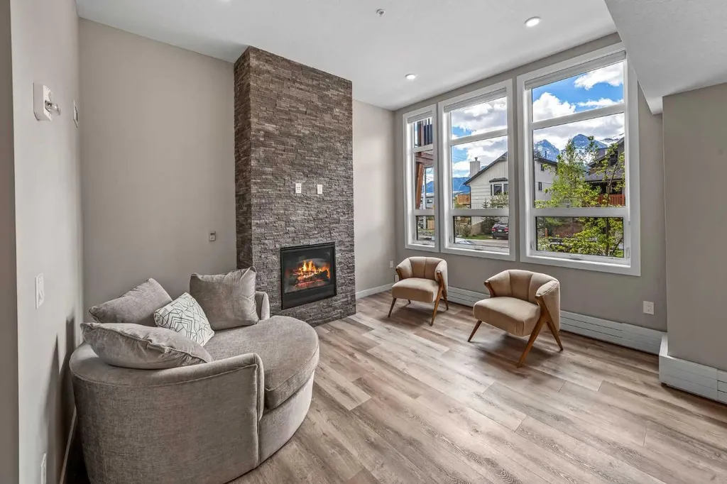 810 7th Street Canmore AB T1W0N4