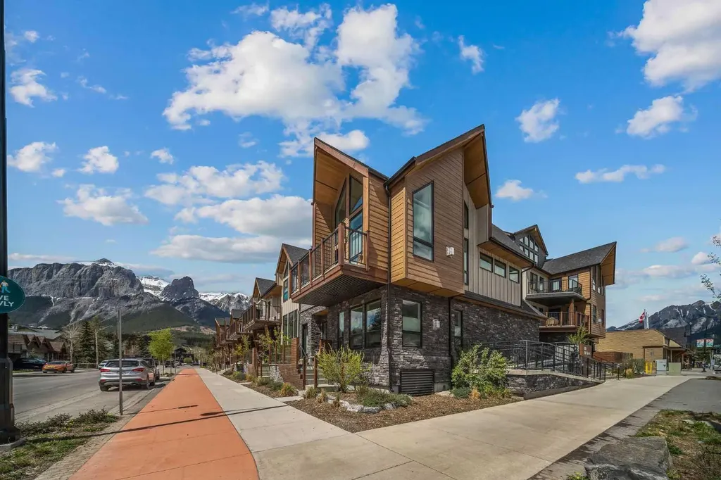 810 7th Street Canmore AB T1W0N4
