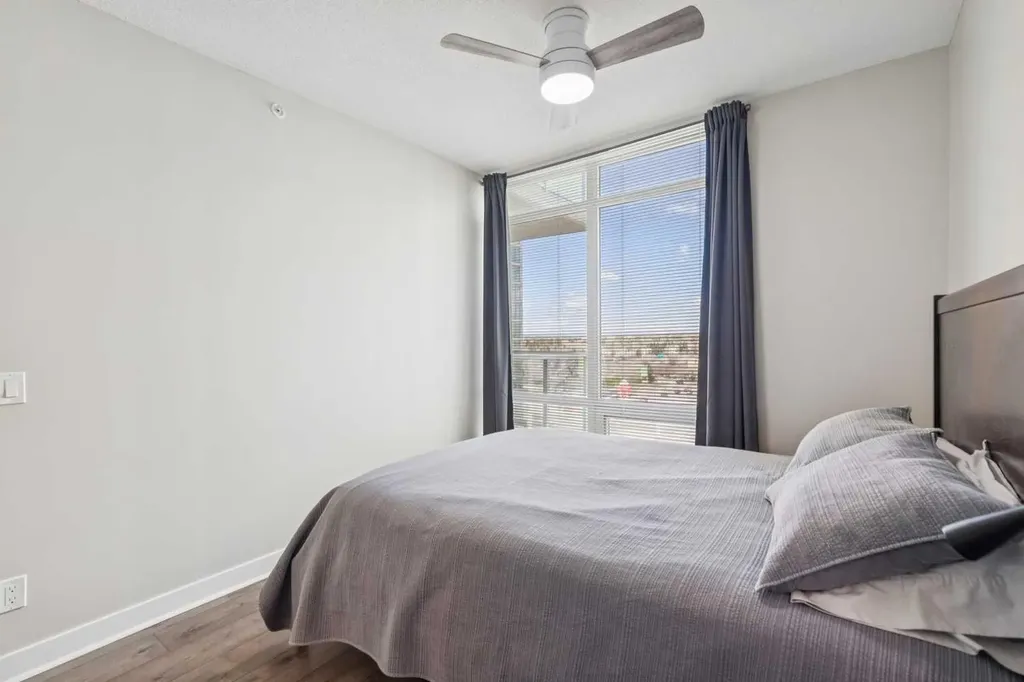 10 Brentwood Common NW Calgary AB T2L 2L6