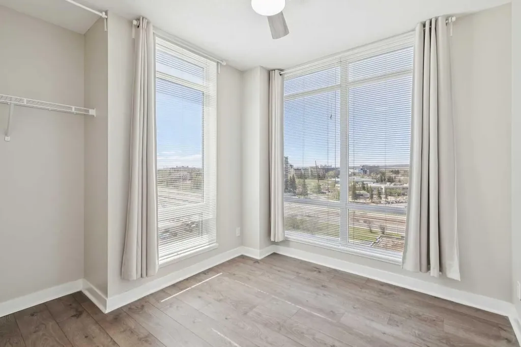 10 Brentwood Common NW Calgary AB T2L 2L6
