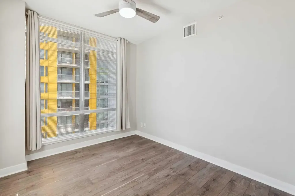 10 Brentwood Common NW Calgary AB T2L 2L6