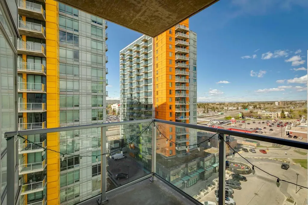10 Brentwood Common NW Calgary AB T2L 2L6