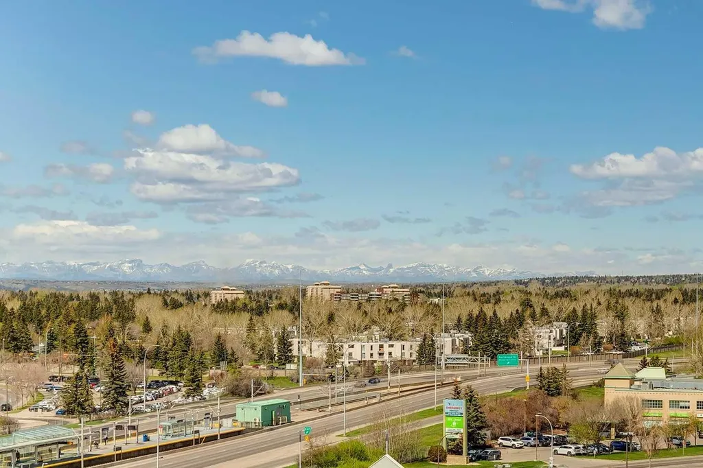 10 Brentwood Common NW Calgary AB T2L 2L6