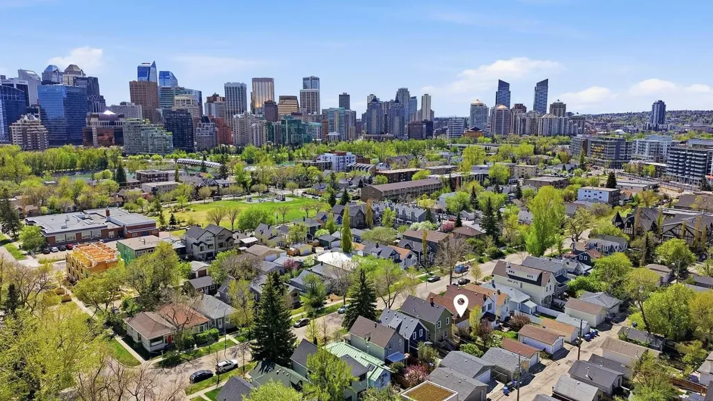 816 3 Avenue NW Calgary AB T2N 0J4
