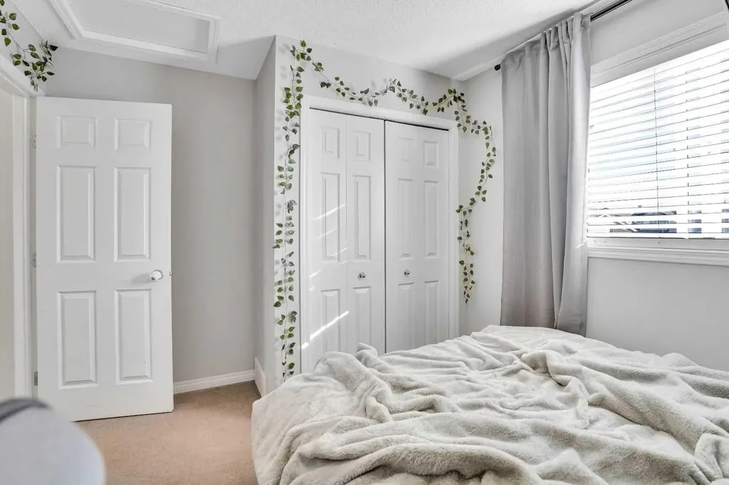 73 Covebrook Place NE Calgary AB T3K0C9