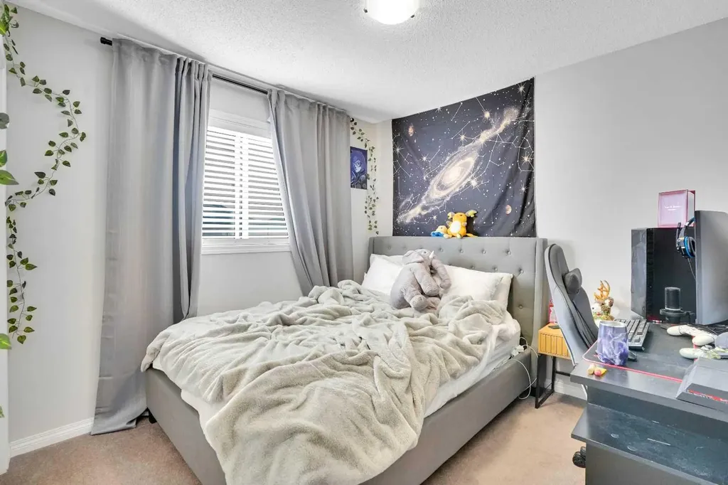 73 Covebrook Place NE Calgary AB T3K0C9