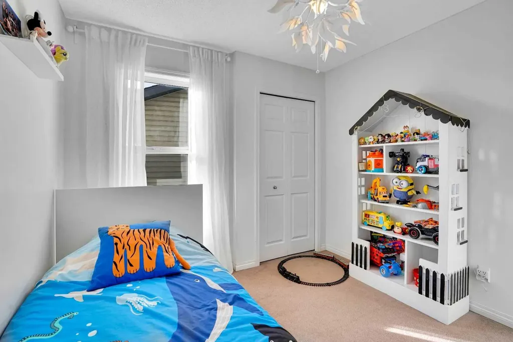 73 Covebrook Place NE Calgary AB T3K0C9