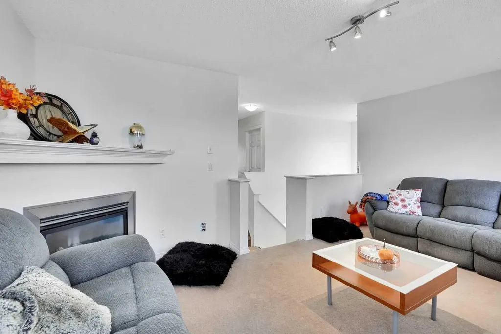 73 Covebrook Place NE Calgary AB T3K0C9