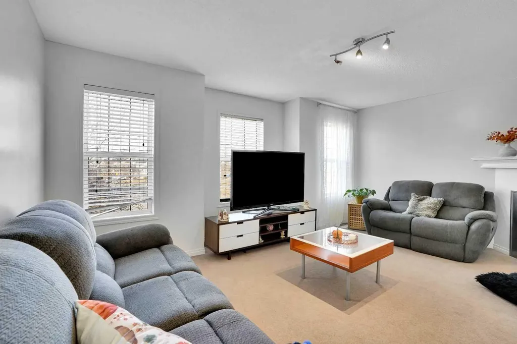 73 Covebrook Place NE Calgary AB T3K0C9