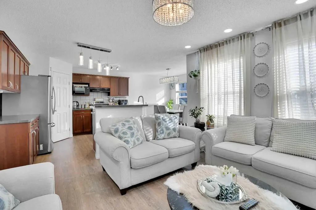 73 Covebrook Place NE Calgary AB T3K0C9
