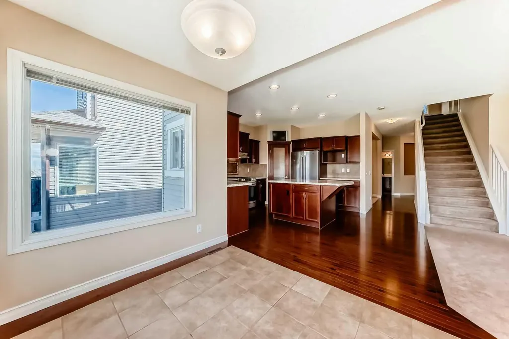 22 Everhollow Rise SW Calgary AB T2Y 5H2