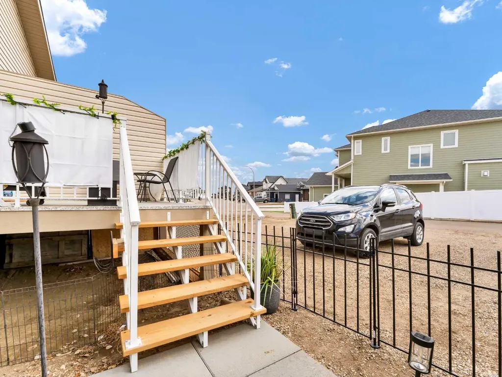 5360 Southlands Drive SE Medicine Hat AB T1B 0R2