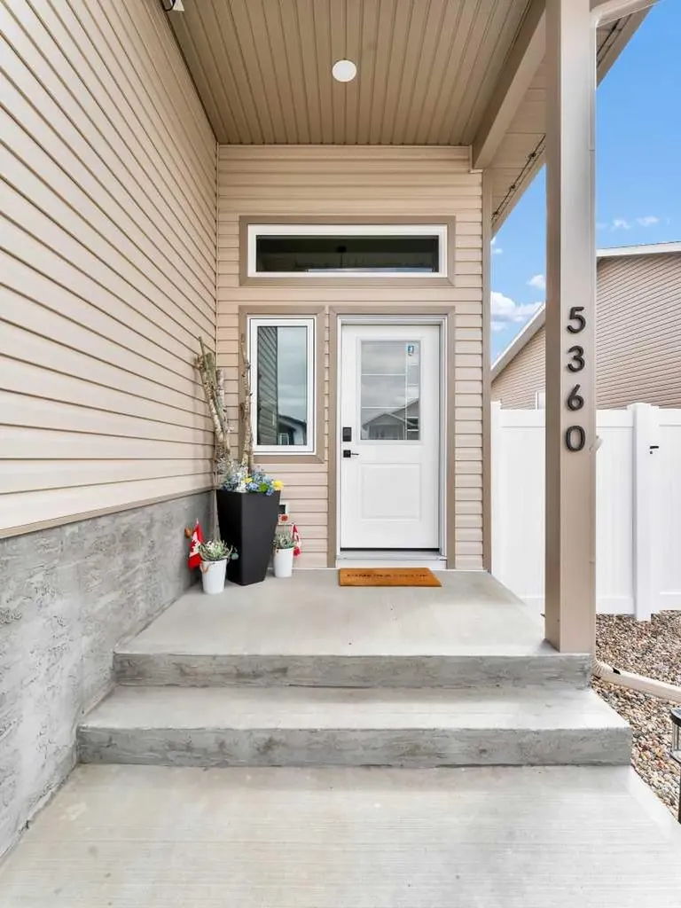 5360 Southlands Drive SE Medicine Hat AB T1B 0R2