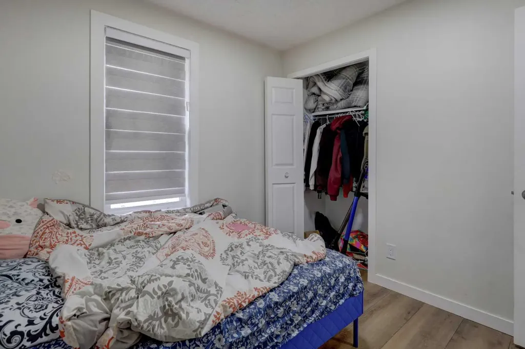 3403 42 Street NE Calgary AB T1Y 4K1