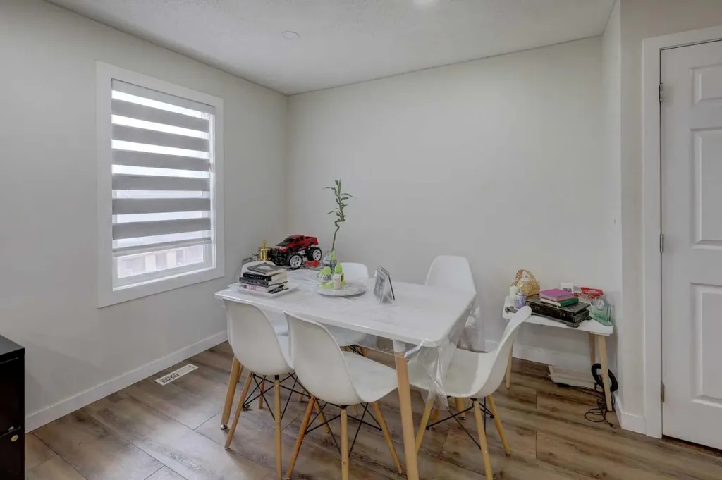 3403 42 Street NE Calgary AB T1Y 4K1