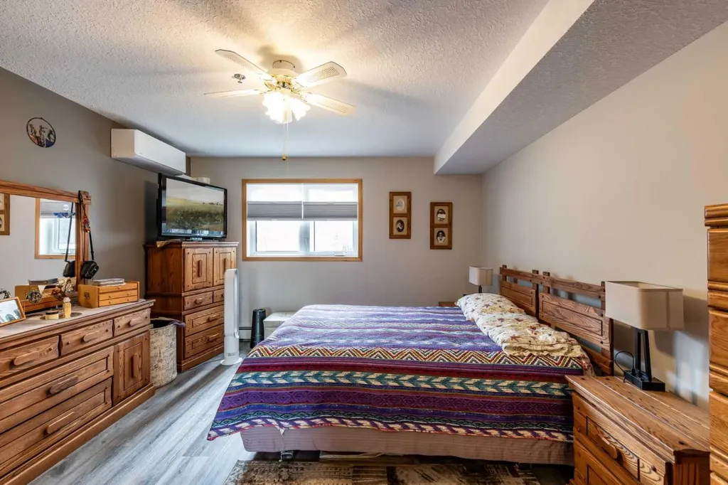 1535 Southview Drive SE Medicine Hat AB T1B4H8