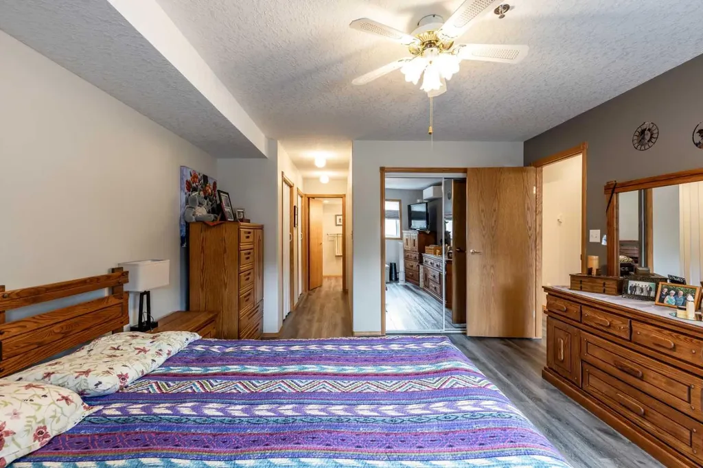 1535 Southview Drive SE Medicine Hat AB T1B4H8