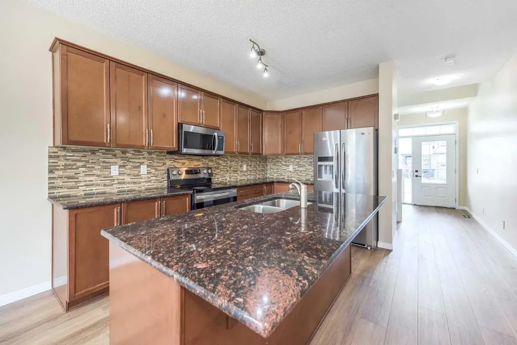 28 Cityscape Gardens NE Calgary AB T3N 0N7