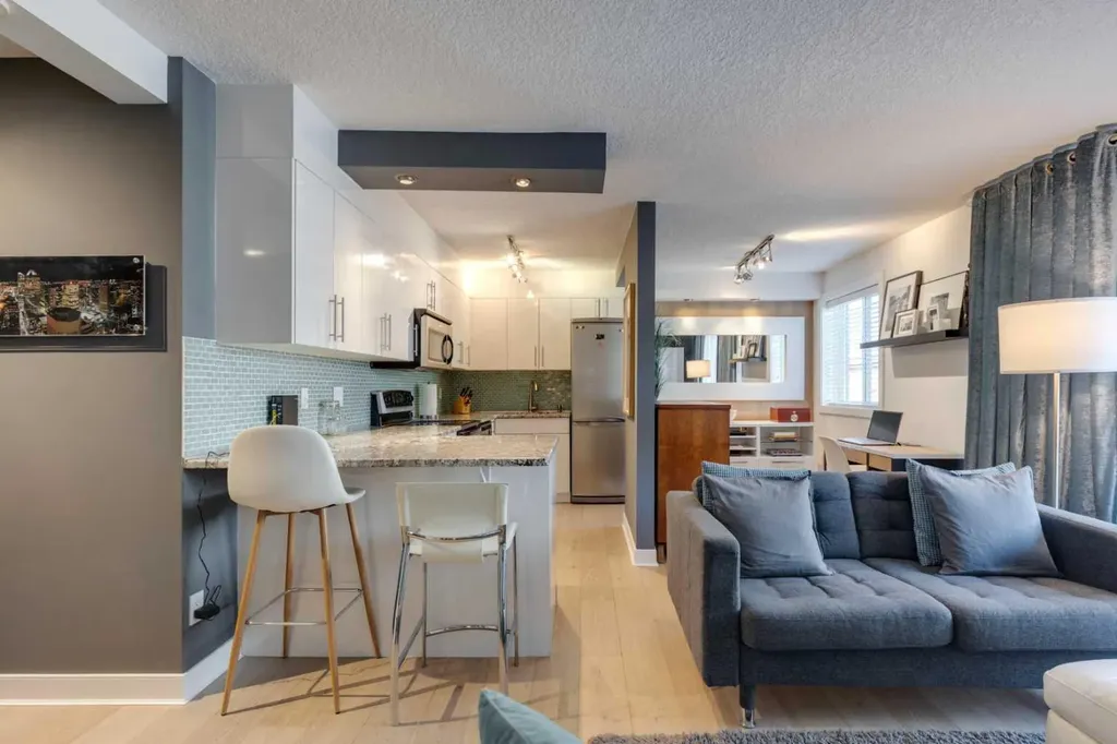 1904 10 Street SW Calgary AB T2T 3G1
