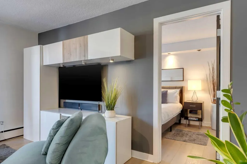 1904 10 Street SW Calgary AB T2T 3G1