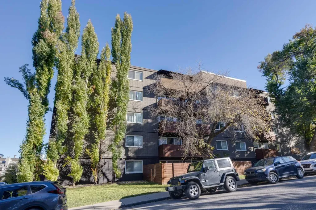 1904 10 Street SW Calgary AB T2T 3G1