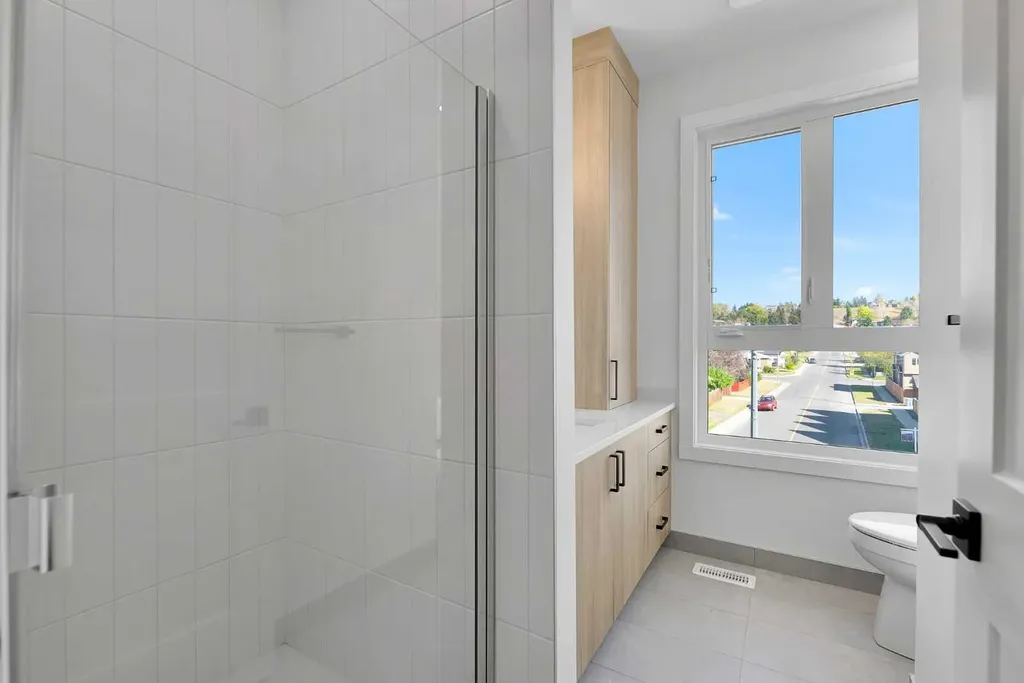 4903 Bowness Road NW Calgary AB T3B1H1