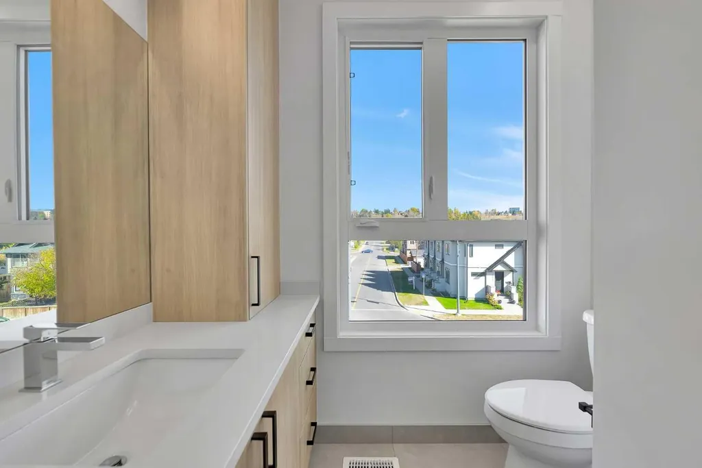 4903 Bowness Road NW Calgary AB T3B1H1