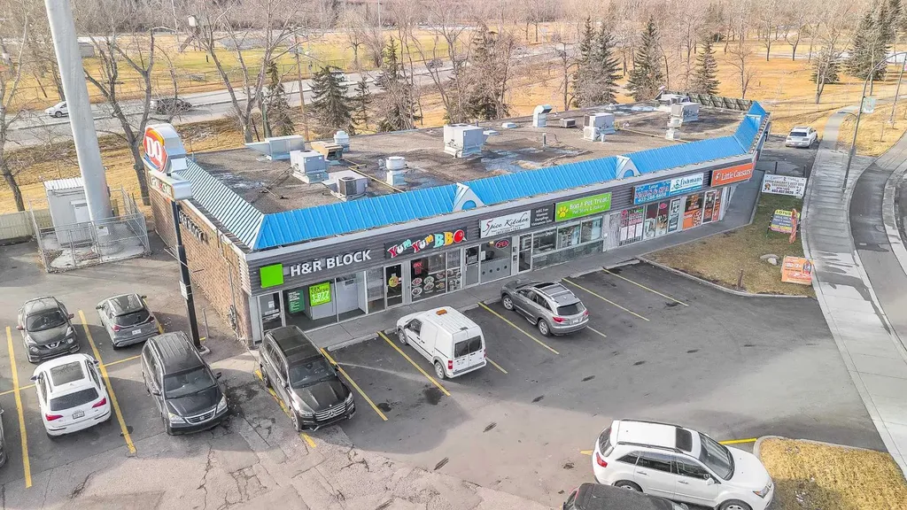 4903 Bowness Road NW Calgary AB T3B1H1