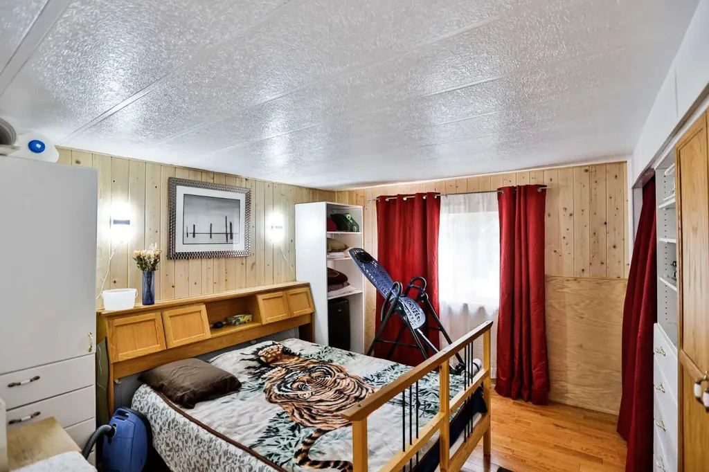 222 Centre Street Lomond AB T0L 1G0
