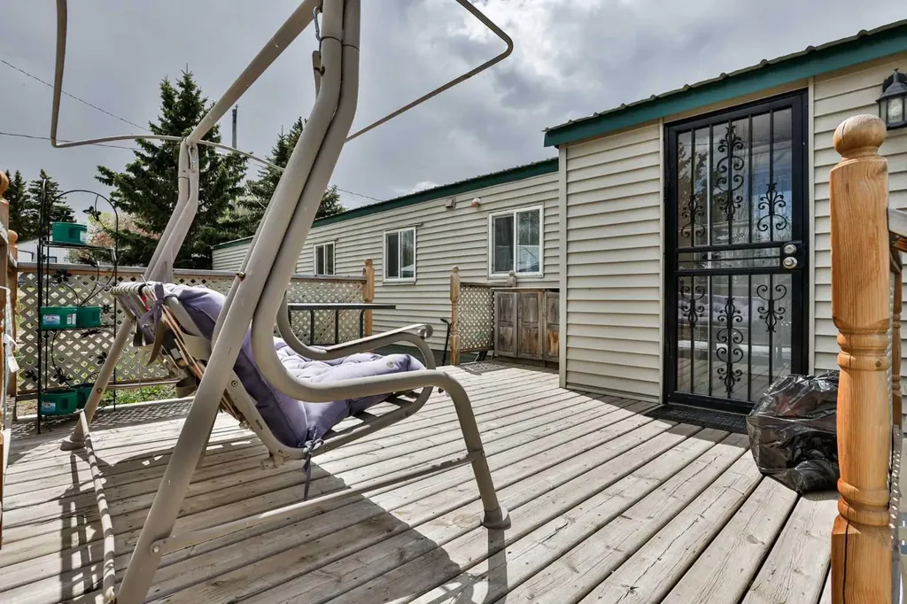 222 Centre Street Lomond AB T0L 1G0