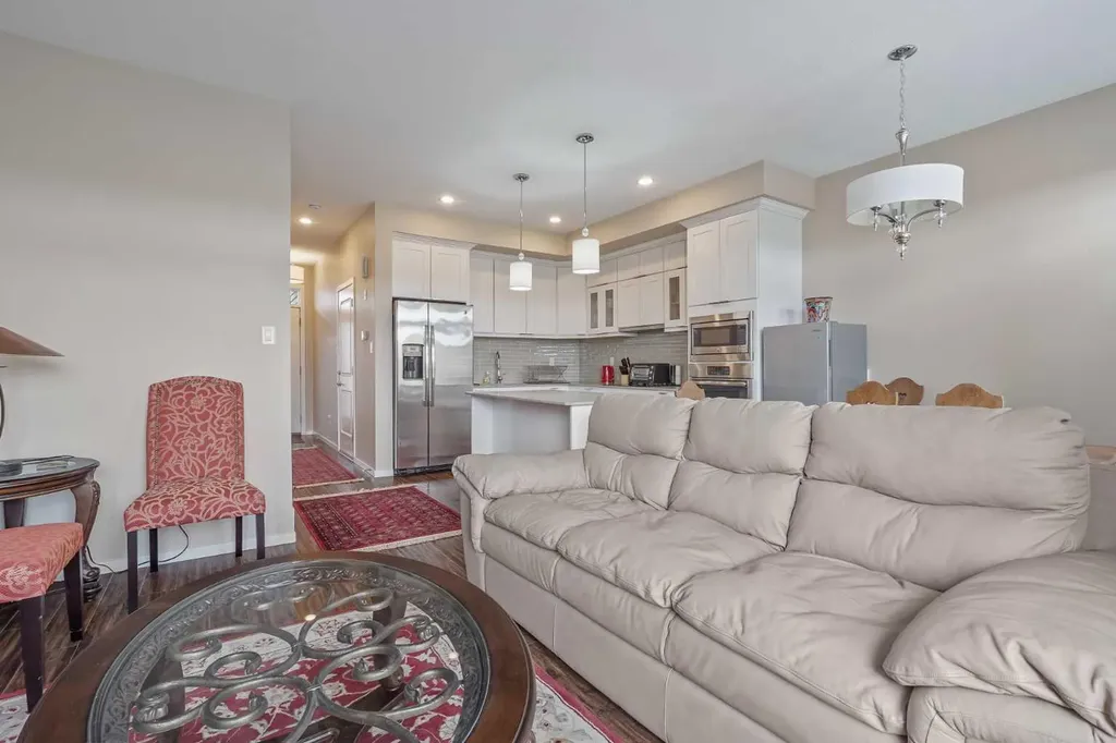 422 Highlands Boulevard W Lethbridge AB T1J 5K5