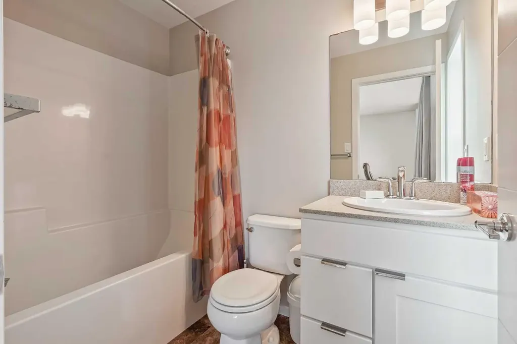 422 Highlands Boulevard W Lethbridge AB T1J 5K5