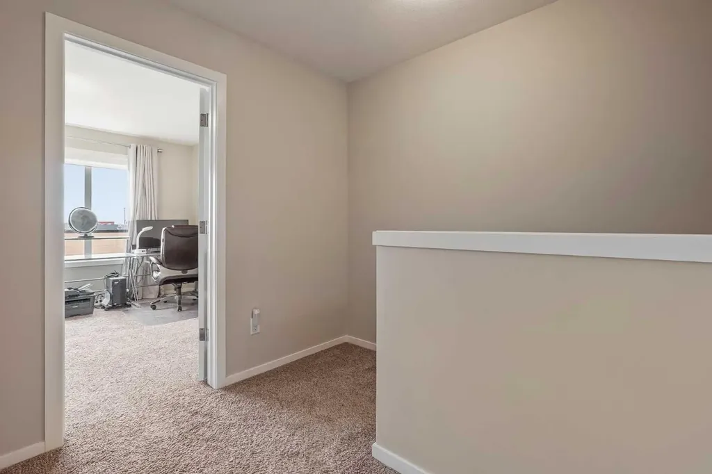 422 Highlands Boulevard W Lethbridge AB T1J 5K5